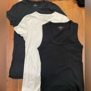 Abercrombie & Fitch Maternity Tops - Small